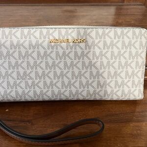 Jet Set Travel Large Logo Continental Wristlet